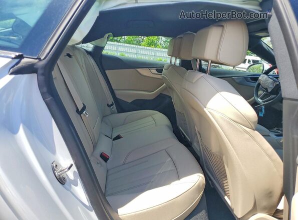 WAUDACF51SA018908 2025 AUDI A5 White Widok tylnych siedzeń