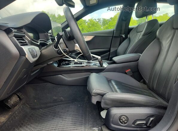 WAUDACF52SA015998 2025 AUDI A5 Серый Вид салона спереди