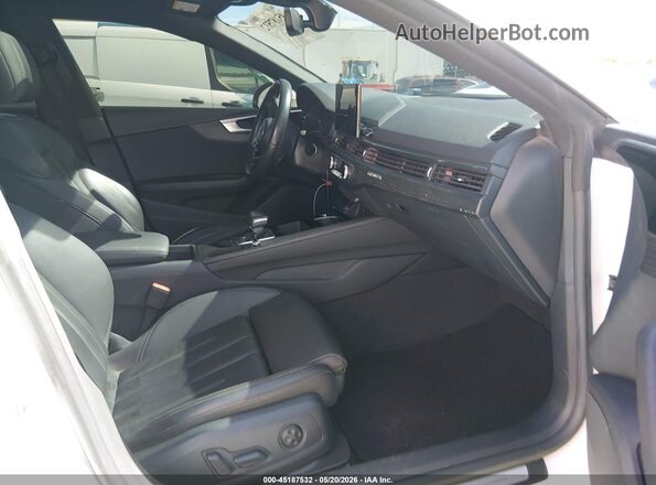 WAUDACF55MA059366 2021 AUDI OTHER Белый Вид салона спереди