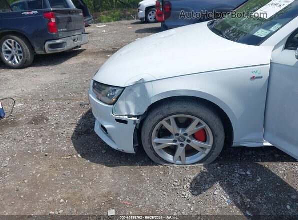 WAUDNAF40JA065183 2018 AUDI A4 White Widok z przodu