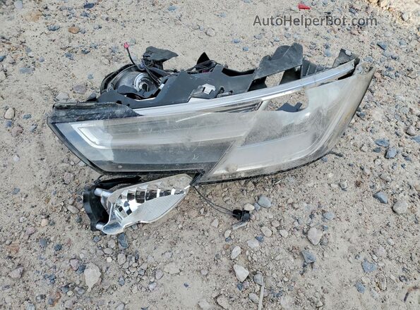 WAUDNAF45JN010043 2018 AUDI A4 Blue Widok naklejki z numerem VIN