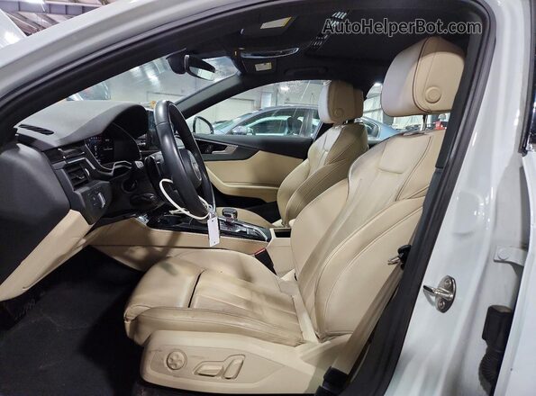 WAUEAAF41NN014015 2022 AUDI A4 Белый Вид салона спереди
