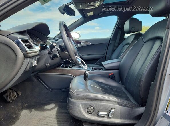 WAUG3AFC8JN065449 2018 AUDI A6 Серебряный Вид салона спереди