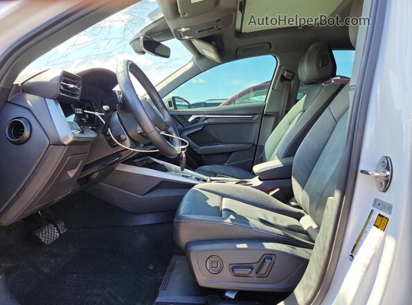 WAUHUDGY0NA086712 2022 AUDI A3 White Vista interior delantera