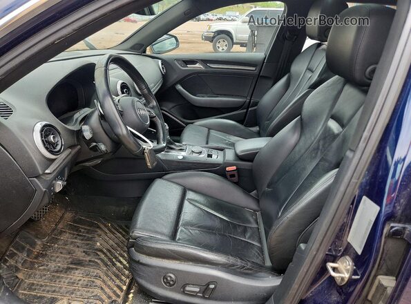 WAUSPBFF9JA055793 2018 AUDI A3 Синий Вид салона спереди