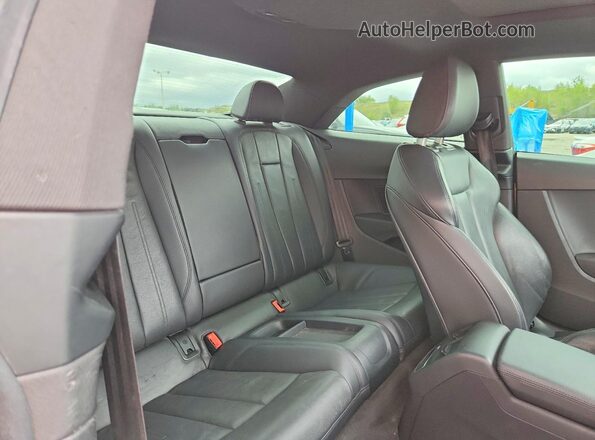 WAUTNAF55JA001872 2018 AUDI A5 White Widok tylnych siedzeń