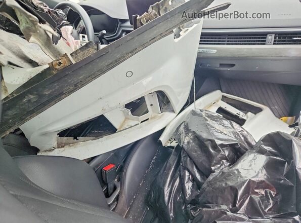 WAUTNAF5XKA015588 2019 AUDI OTHER Белый Вид панели приборов