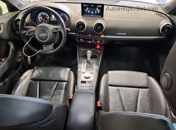 WAUTPBFF0GA048776 2016 AUDI A3 Black Widok deski rozdzielczej