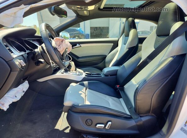 WAUV4AFR7GA013013 2016 AUDI S5 White Widok wnętrza z przodu