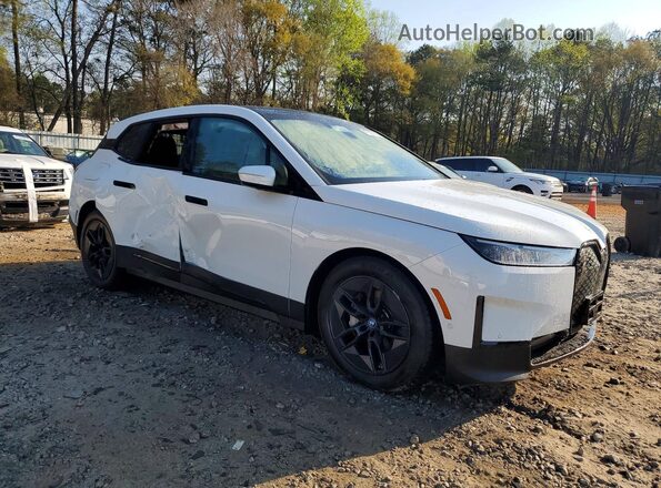 WB523CF06PCM41127 2023 BMW IX White Delantero derecho