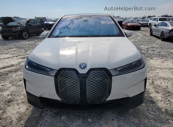 WB523CF09SCT29558 2025 BMW IX White Vista frontal