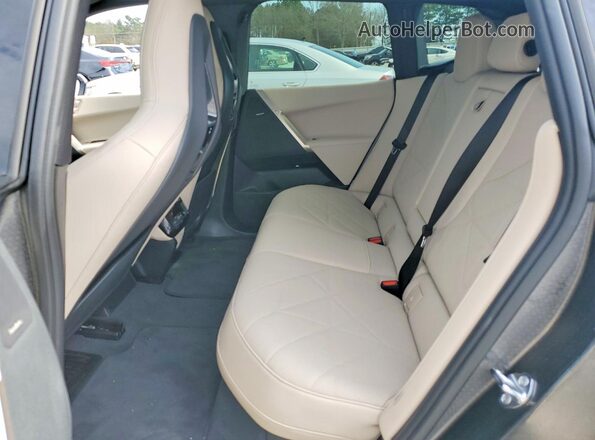 WB523CF09SCT29558 2025 BMW IX White Vista interior trasera
