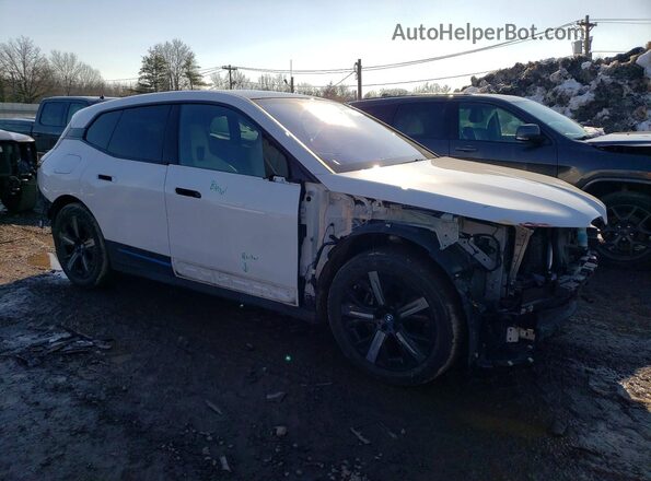 WB523CF0XPCM04548 2023 BMW IX Белый Передняя правая четверть