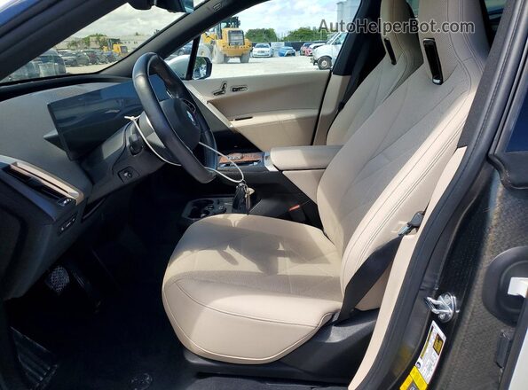 WB523CF0XPCM64118 2023 BMW IX White Front interior view