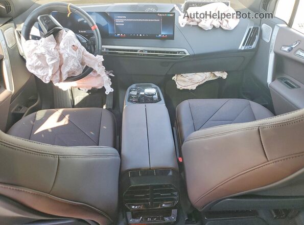 WB533CF04SCU56433 2025 BMW IX White Dashboard view
