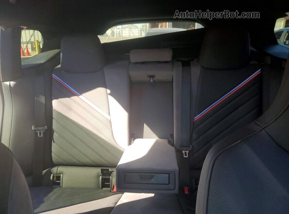 WB543CF08TCW71917 2026 BMW IX Black Vista de los asientos traseros