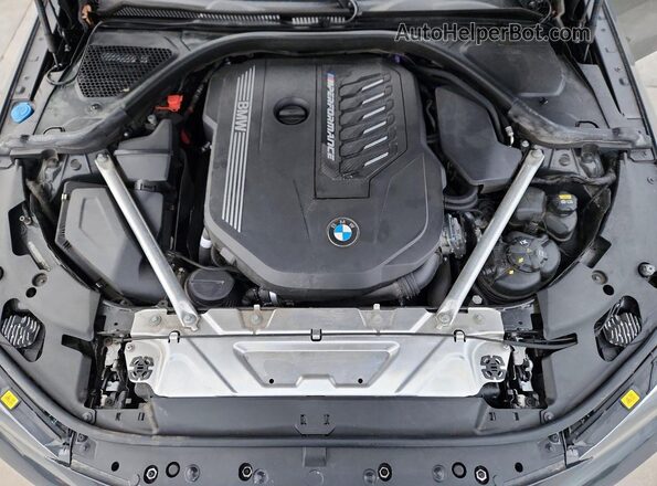 WBA13AR05MCF44163 2021 BMW M4 Gray Vista interior trasera