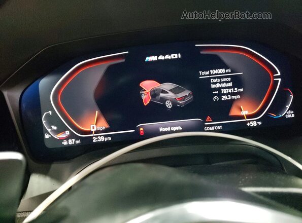 WBA13AR08MCF67064 2021 BMW M4 Black ხელსაწყოთა პანელის ხედი