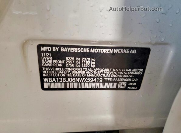 WBA13BJ06NWX59419 2022 BMW OTHER White Widok naklejki z numerem VIN