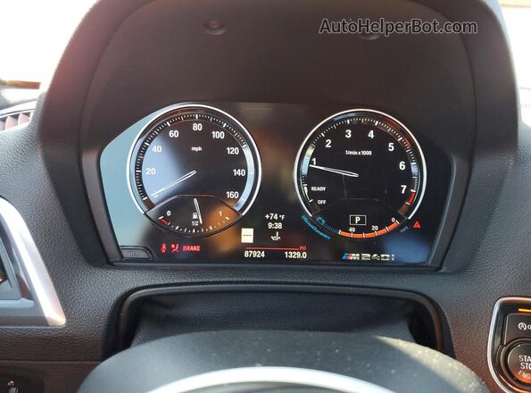 WBA2J5C51JVC07267 2018 BMW M2 Brown Widok zestawu wskaźników