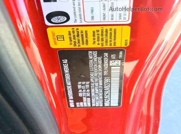 WBA2J5C59JVB27991 2018 BMW M2 Red Vista de la etiqueta del VIN