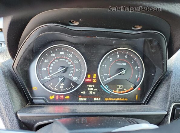 WBA2L3C32HV667882 2017 BMW M2 Silver ხელსაწყოთა პანელის ხედი