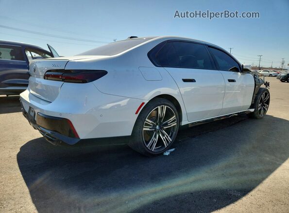 WBA33EJ0XRCT10214 2024 BMW OTHER Белый Задняя правая четверть