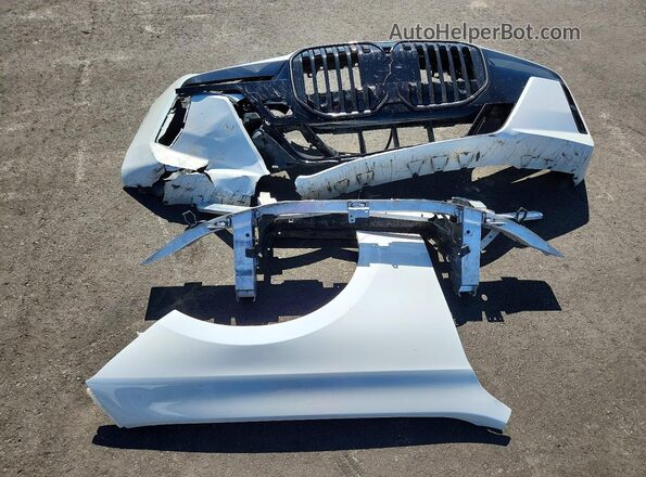 WBA33EJ0XRCT10214 2024 BMW OTHER Белый Вид подкапотного пространства