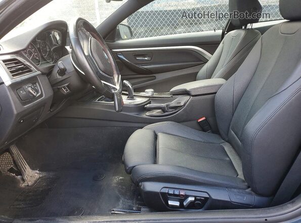 WBA4W5C52JAE43184 2018 BMW OTHER Silver Vista interior delantera