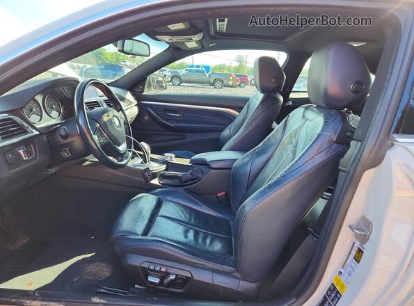 WBA4W5C56JAA49848 2018 BMW OTHER Белый Вид салона спереди