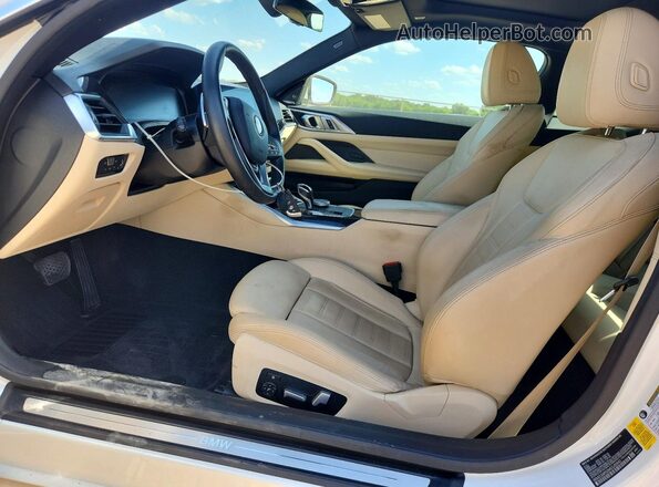 WBA53AP02MCG45942 2021 BMW OTHER Белый Вид салона спереди