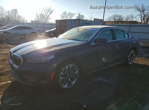 WBA53FJ04RCP81256 2024 BMW 5 SERIES Угольный Передняя левая четверть