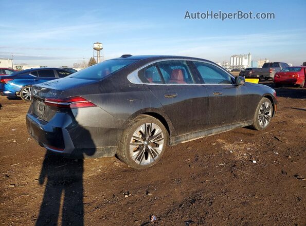 WBA53FJ04RCP81256 2024 BMW 5 SERIES Угольный Задняя правая четверть
