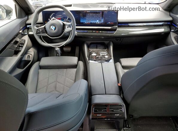 WBA53FJ04TCX42366 2026 BMW OTHER Черный Вид панели приборов