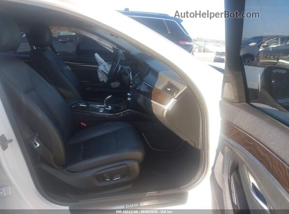 WBA5A5C52GD528498 2016 BMW 5 SERIES White Вид салону спереду