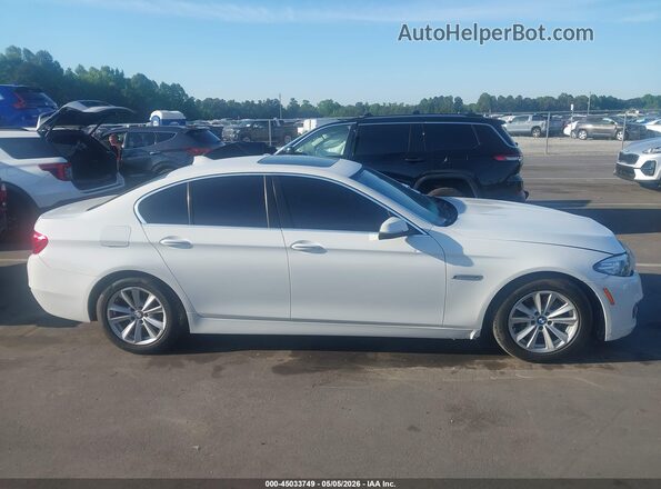WBA5A5C52GD528498 2016 BMW 5 SERIES White Вид задньої частини салону