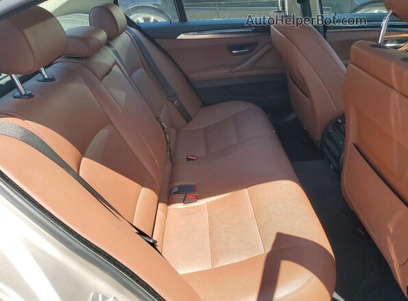 WBA5A7C51GG147798 2016 BMW OTHER Silver Widok tylnych siedzeń