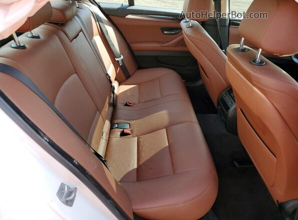 WBA5B3C59GG259822 2016 BMW 5 SERIES Белый Вид задних сидений