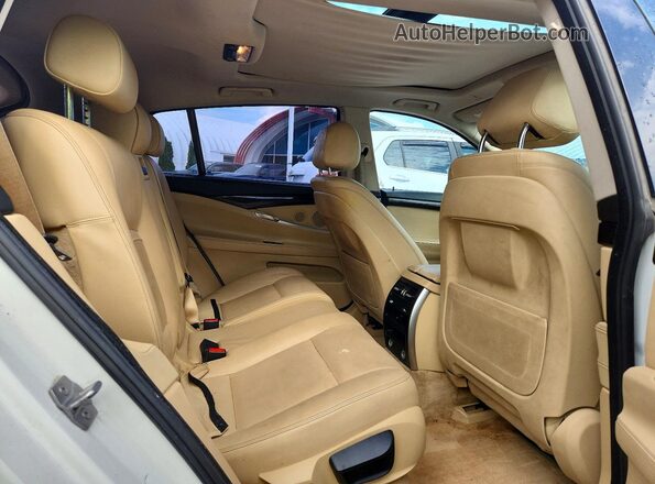 WBA5M4C55GD186630 2016 BMW OTHER Белый Вид задних сидений