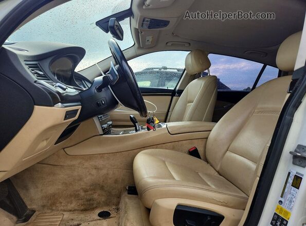 WBA5M4C55GD186630 2016 BMW OTHER Белый Вид салона спереди