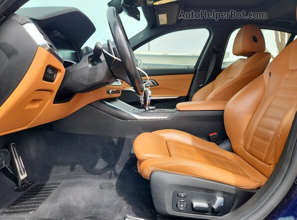 WBA5U9C07LAF54533 2020 BMW M3 Blue წინა სალონის ხედი