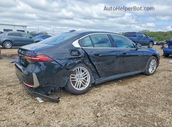 WBA63FJ04RCR93188 2024 BMW 5 SERIES Черный Задняя правая четверть