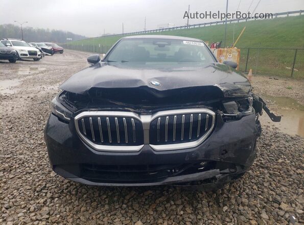 WBA63FJ07RCT06334 2024 BMW 5 SERIES Черный Вид спереди