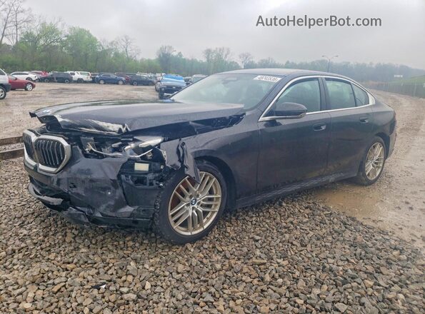 WBA63FJ07RCT06334 2024 BMW 5 SERIES Черный Передняя левая четверть