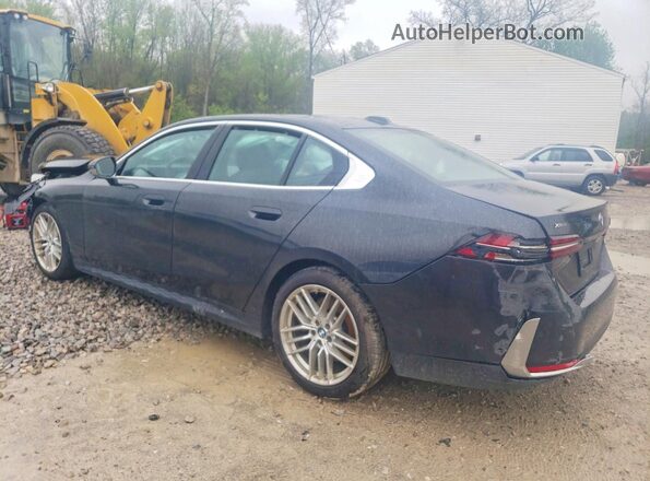 WBA63FJ07RCT06334 2024 BMW 5 SERIES Черный Задняя левая четверть