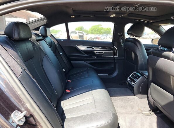 WBA7E2C50HG740036 2017 BMW OTHER Черный Вид задних сидений