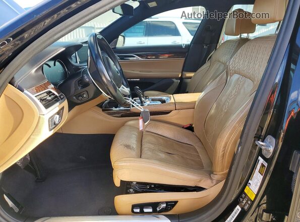 WBA7F2C57JG423745 2018 BMW OTHER Черный Вид салона спереди