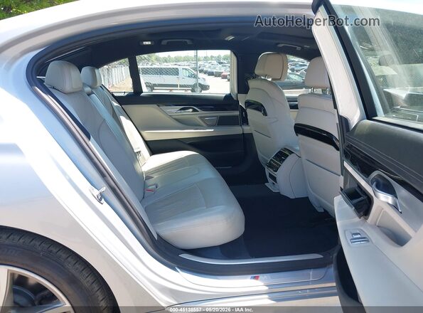 WBA7J2C58JG938137 2018 BMW OTHER Серебряный Вид наклейки с VIN-кодом