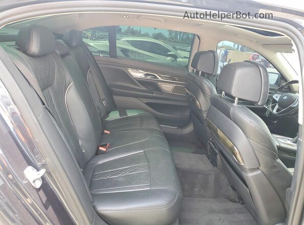 WBA7T2C05LGL17035 2020 BMW OTHER Серый Вид задних сидений