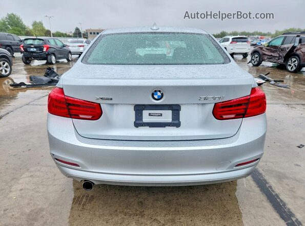 WBA8A3C58GK690214 2016 BMW OTHER Серебряный Вид сзади